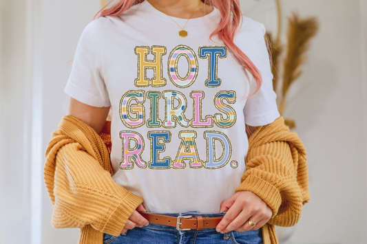 Hot Girls Read Tee